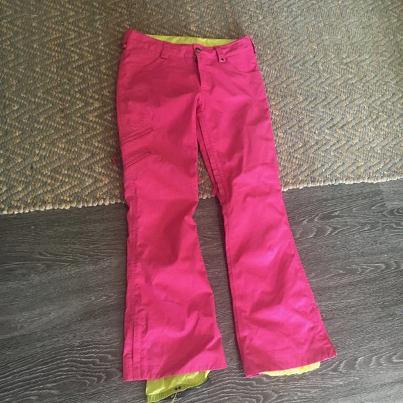 Burton | Pink DryRide Snowpants w/ Green Lining (Medium but fits like a Small) - Picture 2 of 6
